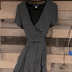 Dress with flower polkadots